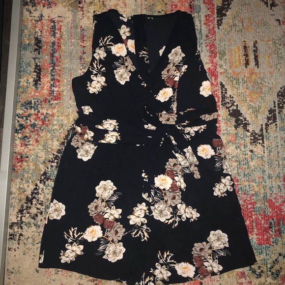 Pants - Women’s XL navy floral romper